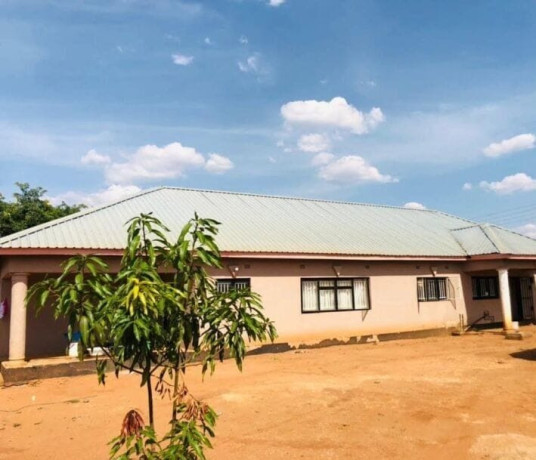 4-bedroom-house-for-sale-in-lilayi-big-0