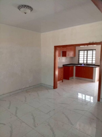 2-bedroom-flat-for-rent-in-lilayi-big-7