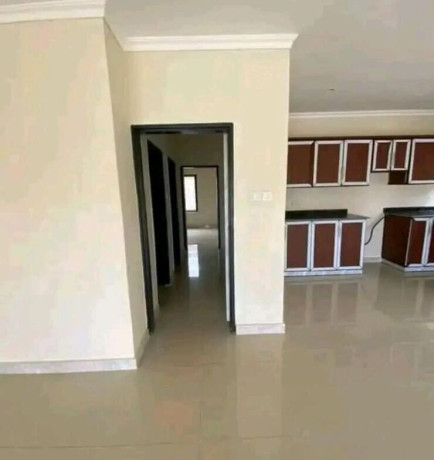 3-bedroom-flat-for-rent-in-lilayi-big-2