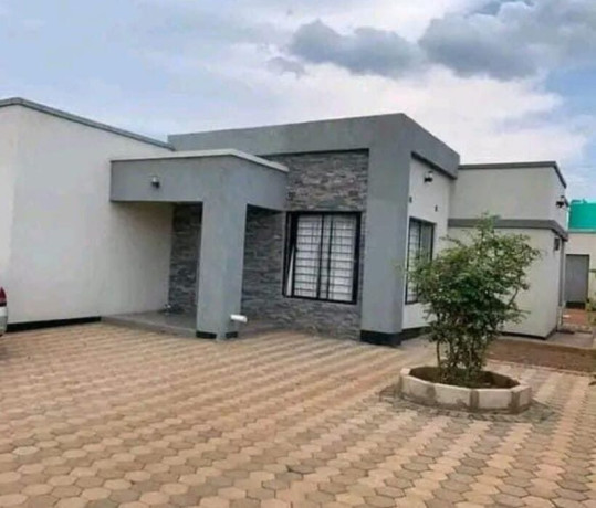 3-bedroom-house-for-sale-in-lilayi-big-5