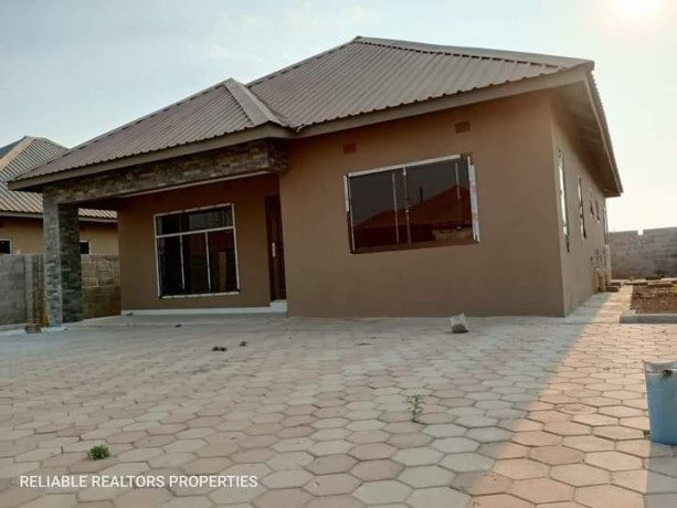 2-bedroom-house-for-sale-in-lilayi-estate-big-3