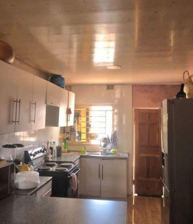 2-bedroom-flat-for-rent-in-lilayi-big-3