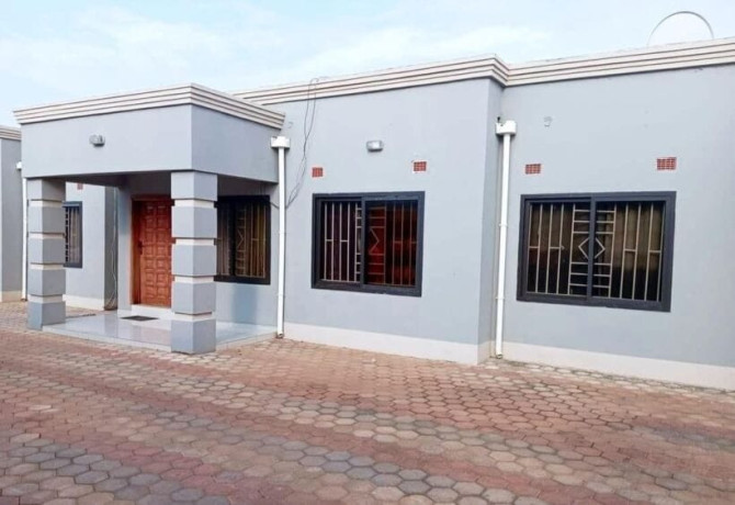 3-bedroom-flat-for-rent-in-lilayi-big-0