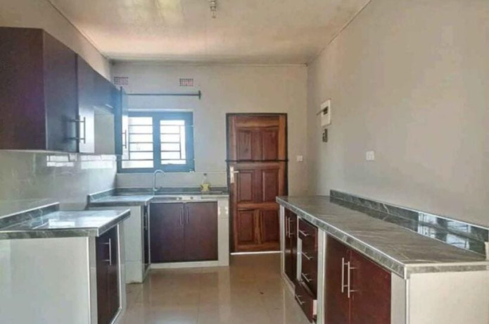 2-bedroom-flat-for-rent-in-lilayi-big-3