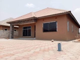 beautiful-3-bedroom-house-for-sale-in-lilayi