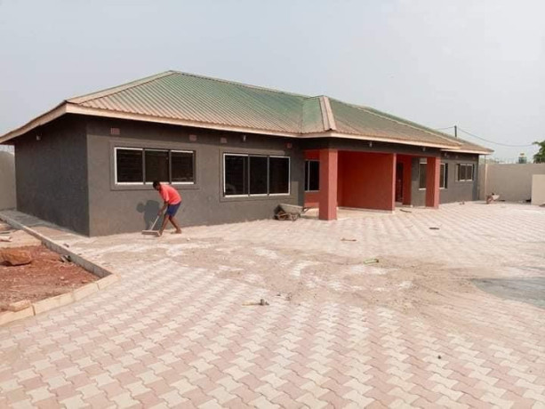 2-bedroom-flats-for-rent-in-lilayi-big-4