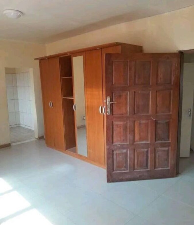 2-bedroom-flat-for-rent-in-lilayi-big-7