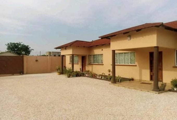 3-bedroom-flat-for-rent-in-lilayi-big-1