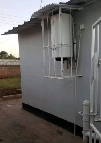 3-bedroom-house-for-rent-in-helen-kaunda-big-3