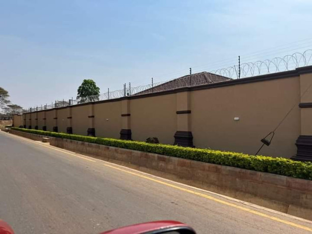 property-for-sale-in-lilayi-estate-big-5