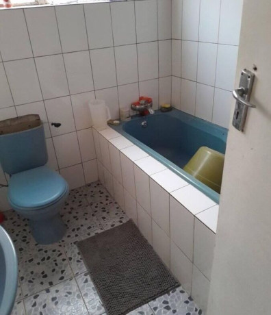 3-bedroom-flat-for-rent-in-lilayi-big-5