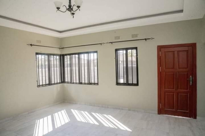 3-bedroom-house-for-sale-in-chalala-big-7
