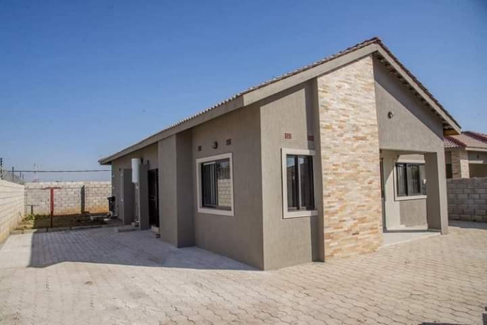 3-bedroom-house-for-sale-in-chalala-big-3