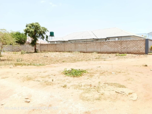 plot-for-sale-in-chalala-big-3