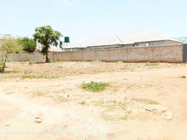 plot-for-sale-in-chalala-big-0
