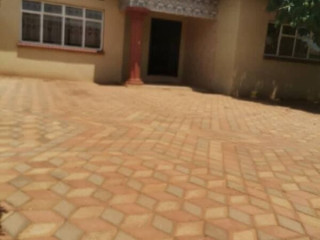 3-bedroom-flat-for-rent-in-chalala