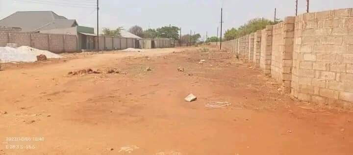 plots-for-sale-in-chalala-big-1