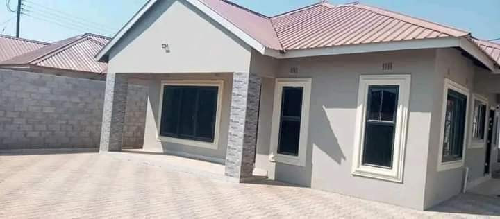 3-bedroom-house-for-sale-in-chalala-big-5