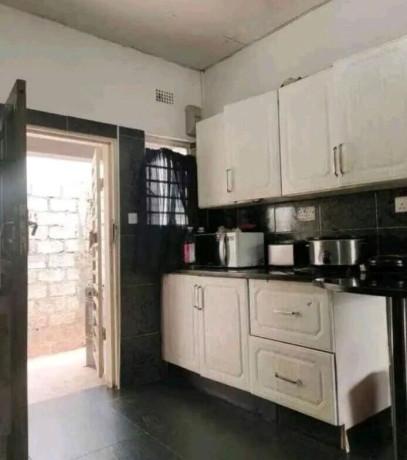 neat-and-spacious-3-bedroom-flats-for-sale-in-chelstone-big-2