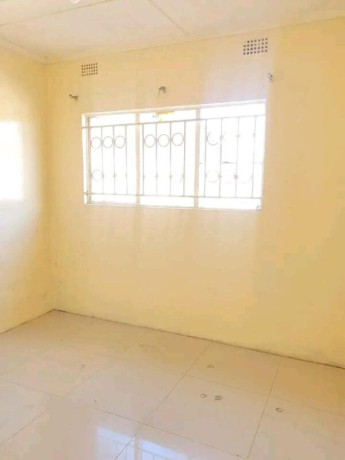 3-bedroom-flat-for-rent-in-kamwala-south-big-2