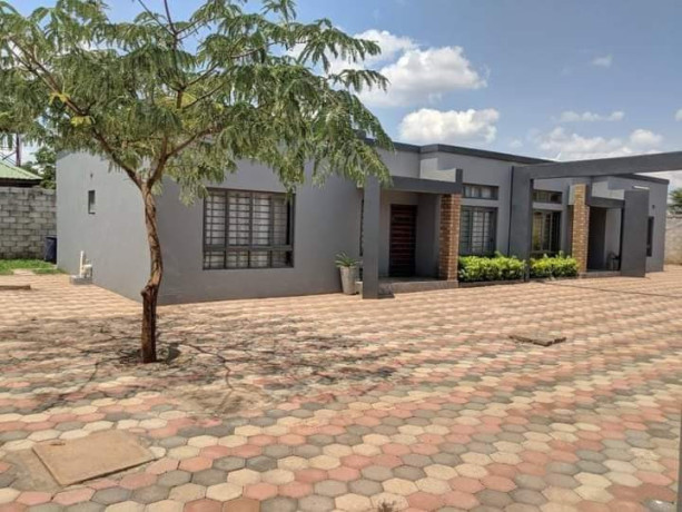 2-bedroom-house-for-rent-in-libala-south-big-5