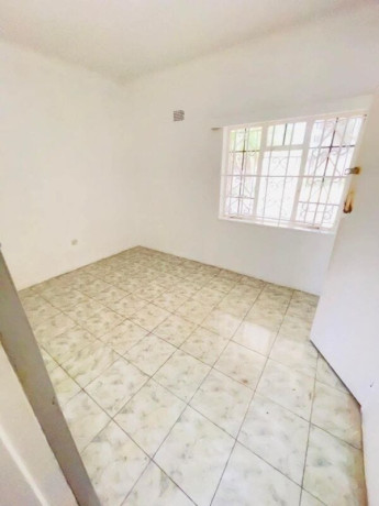 3-bedroom-house-for-rent-in-olympia-big-4