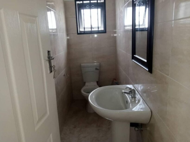 3-bedroom-standalone-flat-for-rent-in-makeni-big-3