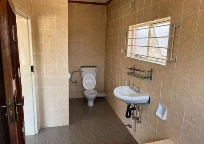 3-bedroom-flat-for-rent-in-makeni-big-3