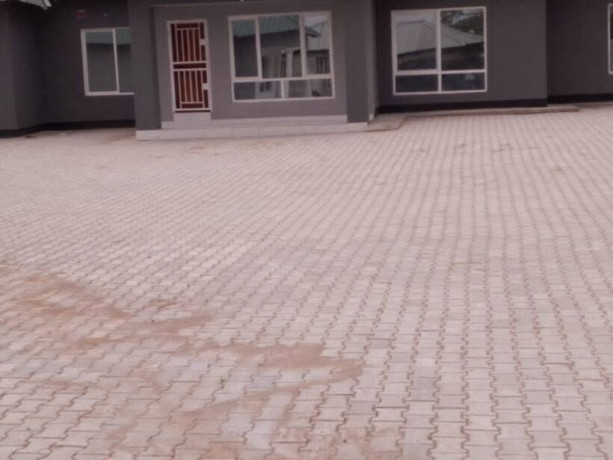 3-bedroom-flat-for-rent-in-makeni-big-1