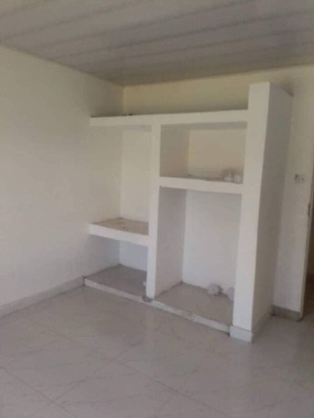 3-bedroom-flat-for-rent-in-makeni-big-3