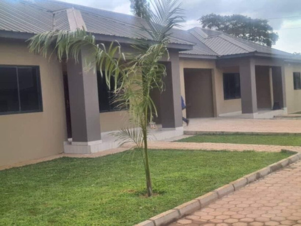 2-bedroom-flat-for-rent-in-makeni-big-1