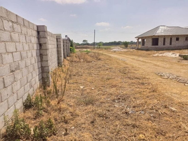 plot-for-sale-in-makeni-big-2