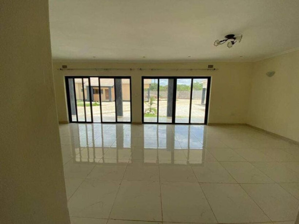 4-bedroom-house-for-rent-in-makeni-big-6