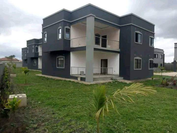 4-bedroom-house-for-rent-in-makeni-big-2