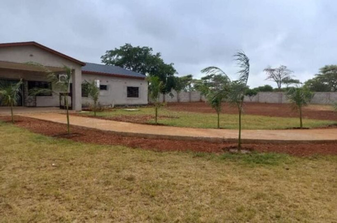 5-bedroom-house-for-sale-in-makeni-big-1