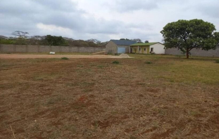 5-bedroom-house-for-sale-in-makeni-big-6