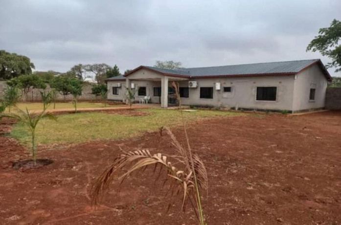 5-bedroom-house-for-sale-in-makeni-big-5