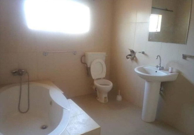 4-bedroom-house-for-rent-in-makeni-big-7