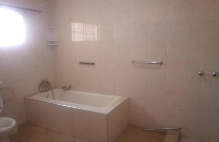 4-bedroom-house-for-rent-in-makeni-big-8