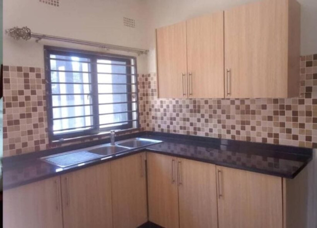 2-bedroom-flat-for-rent-in-makeni-big-7
