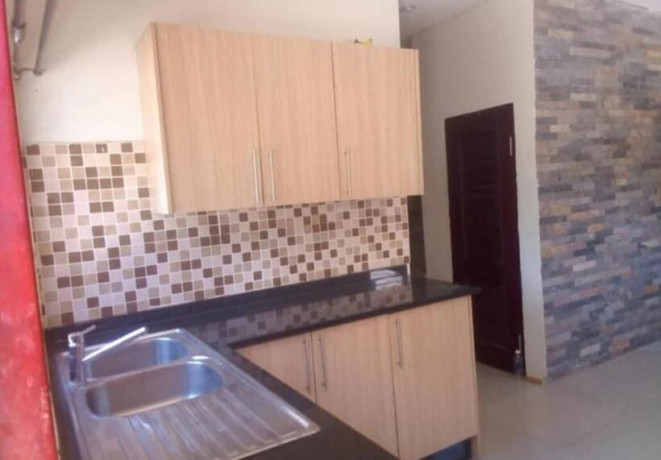 2-bedroom-flat-for-rent-in-makeni-big-5
