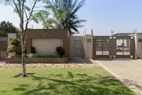 4-bedroom-apartment-for-rent-in-kabulonga-big-3