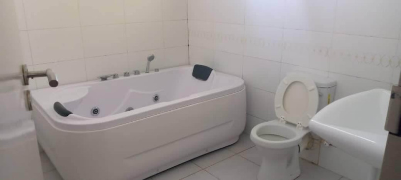 4-bedroom-apartment-for-rent-in-kabulonga-big-5