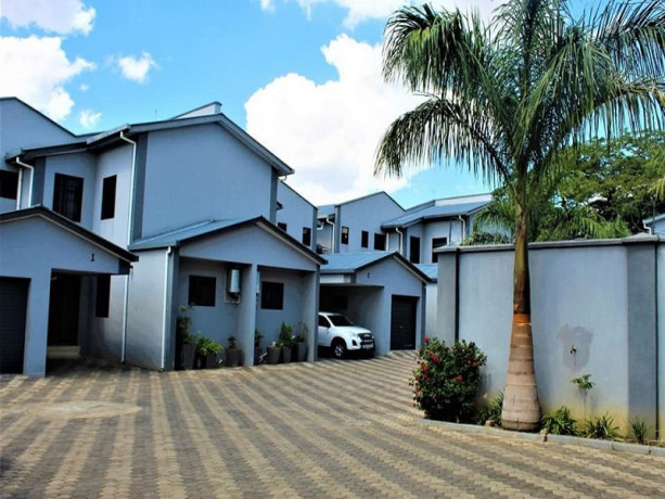 4-bedroom-fully-furnished-apartment-for-rent-in-longacres-big-0