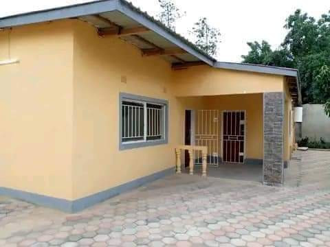 2-bedroom-flat-for-rent-in-makeni-big-0
