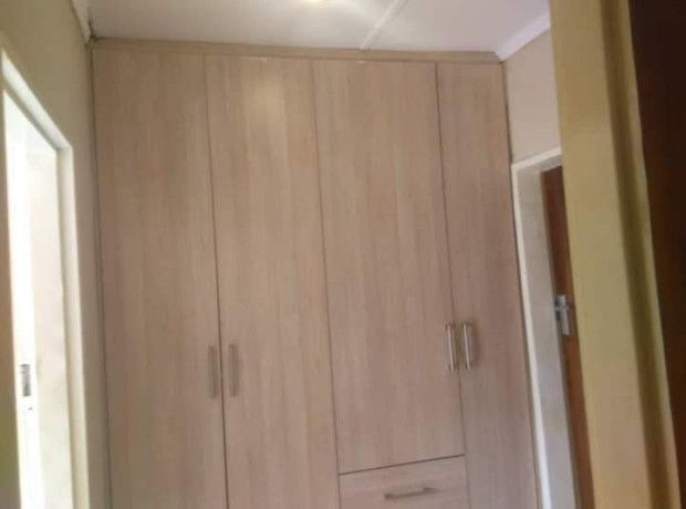 2-bedroom-flat-for-rent-in-makeni-big-1