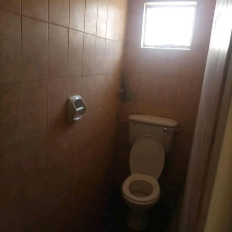 2-bedroom-cottage-for-rent-in-civic-centre-big-3