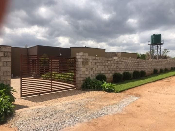 4-bedroom-house-for-sale-in-palabana-big-2