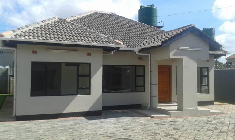 newly-built-3-bedroom-flat-for-rent-in-makeni-bonaventure-big-3