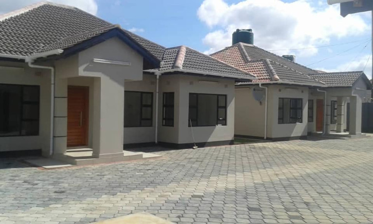 newly-built-3-bedroom-flat-for-rent-in-makeni-bonaventure-big-0